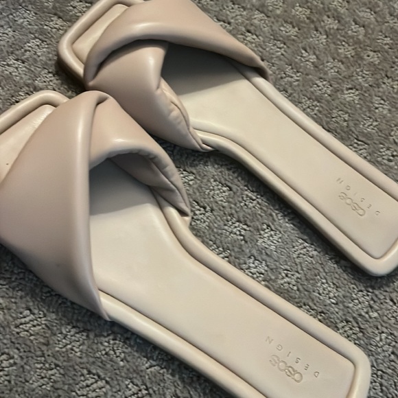 Nude clean girl aesthetics sandal Bieber - Picture 2 of 3